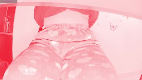 Snapshot of dammmtry chatting on 05-06-26, 03:02 Sophie online show from 05-06-26, 03:02