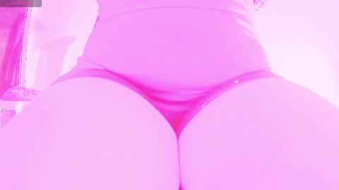 Snapshot of dammmtry chatting on 08-02-26, 10:46 Sophie online show from 08-02-26, 10:46