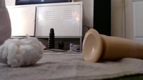 Snapshot of damn_yankee_ca chatting on 01-09-25, 08:24 damn_yankee_ca online show from 01-09-25, 08:24