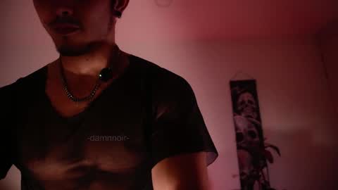 Snapshot of damnnoir chatting on 04-16-26, 12:00 insta damn8 --- ----- online show from 04-16-26, 12:00