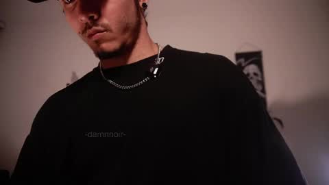 Snapshot of damnnoir chatting on 04-18-26, 11:38 insta damn8 --- ----- online show from 04-18-26, 11:38