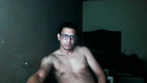 Snapshot of damnsexy0102 chatting on 10-25-25, 11:07 DamnSexy0102 online show from 10-25-25, 11:07