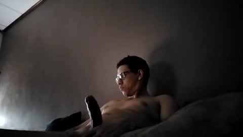 Snapshot of damnsexy0102 chatting on 06-15-26, 05:20 DamnSexy0102 online show from 06-15-26, 05:20