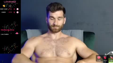 Snapshot of damonking01 chatting on 07-11-26, 11:35 Discount ONLYFANS - online show from 07-11-26, 11:35