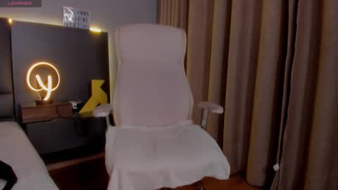 D A M O N online show from 12-15-25, 10:19