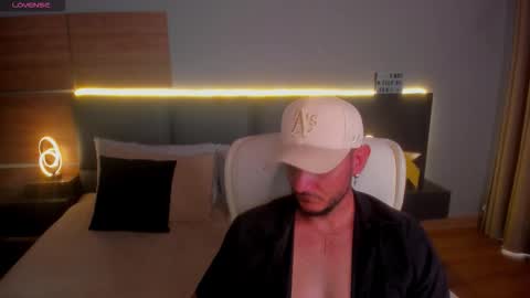 D A M O N online show from 12-22-25, 04:48