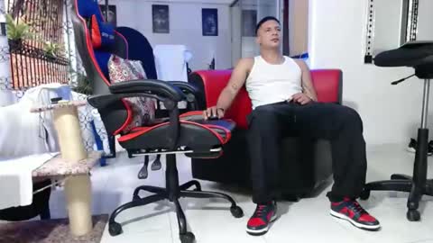 Snapshot of damyan_2003 chatting on 12-30-24, 06:38 damyan_2003 online show from 12-30-24, 06:38