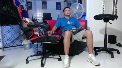 Snapshot of damyan_2003 chatting on 01-03-25, 12:33 damyan_2003 online show from 01-03-25, 12:33