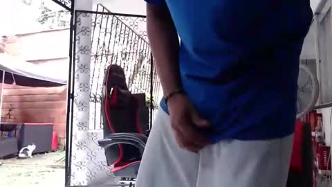 Snapshot of damyan_2003 chatting on 01-04-25, 03:49 damyan_2003 online show from 01-04-25, 03:49