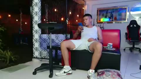 Snapshot of damyan_2003 chatting on 02-24-25, 04:16 damyan_2003 online show from 02-24-25, 04:16