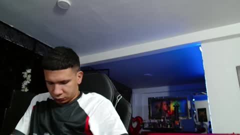 Snapshot of damyan_2003 chatting on 11-14-25, 03:16 damyan_2003 online show from 11-14-25, 03:16