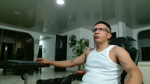 Snapshot of damyan_2003 chatting on 03-16-26, 03:23 damyan_2003 online show from 03-16-26, 03:23