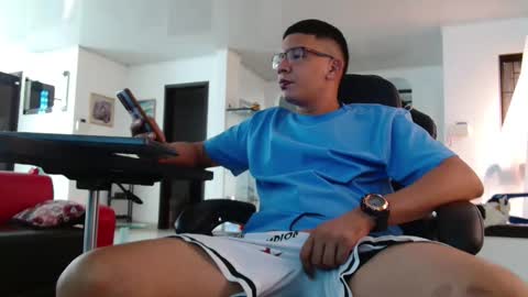 damyan_2003 online show from 05-23-26, 07:18