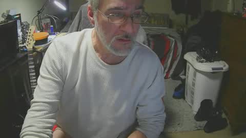 Snapshot of dan137111 chatting on 03-25-26, 10:43 dan137111 online show from 03-25-26, 10:43