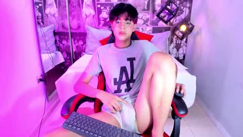 D A N online show from 12-19-25, 07:43