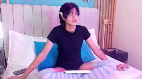 D A N online show from 02-11-26, 08:03