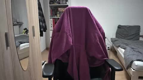 King Dan online show from 11-23-25, 07:35