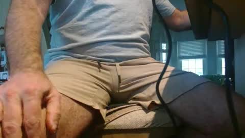 Snapshot of dan_va chatting on 02-16-25, 01:49 Dan online show from 02-16-25, 01:49