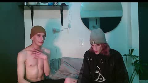 Snapshot of dan_yagami chatting on 01-22-25, 04:02 Dan and Noah online show from 01-22-25, 04:02