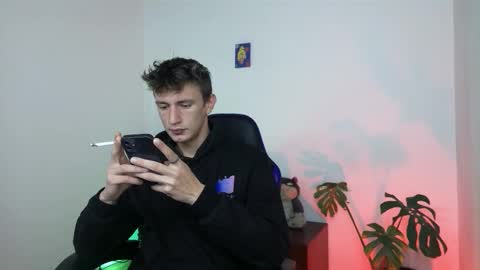 Snapshot of dan_yagami chatting on 11-04-25, 03:11 Dan and Noah online show from 11-04-25, 03:11