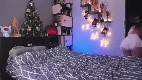 Snapshot of dana__white chatting on 12-18-25, 01:39 Dana online show from 12-18-25, 01:39