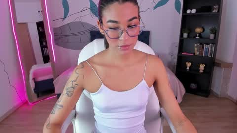 dana_paula online show from 11-23-25, 11:21