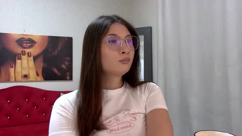 Snapshot of danabatler chatting on 11-14-25, 05:39 danabatler online show from 11-14-25, 05:39