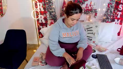 Snapshot of danaferluccio chatting on 12-05-25, 06:26 danaferluccio online show from 12-05-25, 06:26