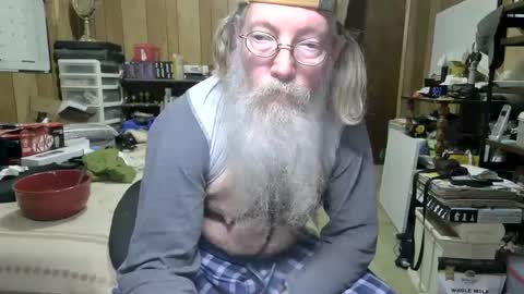 Snapshot of danagm chatting on 12-18-24, 05:21 Dana online show from 12-18-24, 05:21