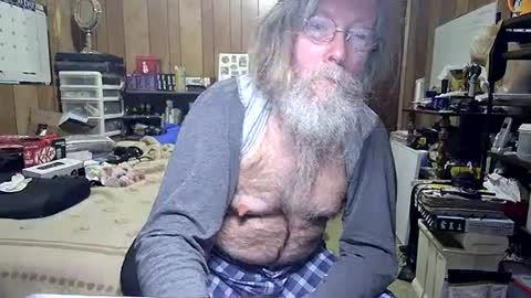 Snapshot of danagm chatting on 01-10-25, 02:13 Dana online show from 01-10-25, 02:13