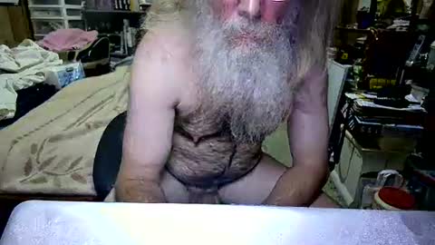 Snapshot of danagm chatting on 11-16-25, 04:29 Dana online show from 11-16-25, 04:29