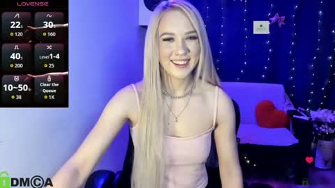 Snapshot of dances_queen chatting on 06-10-26, 07:07 dances_queen online show from 06-10-26, 07:07