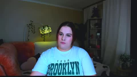 Snapshot of dancingsurprise chatting on 06-03-26, 03:09 Olivia online show from 06-03-26, 03:09