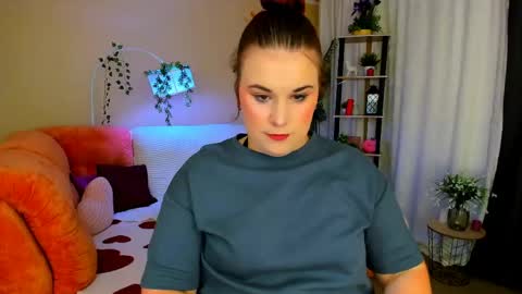 Snapshot of dancingsurprise chatting on 06-05-26, 03:13 Olivia online show from 06-05-26, 03:13