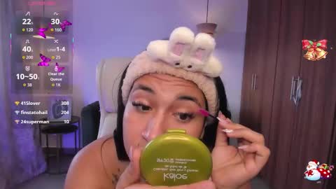 Snapshot of dandara_thompsson chatting on 10-19-25, 08:20 Dandara online show from 10-19-25, 08:20