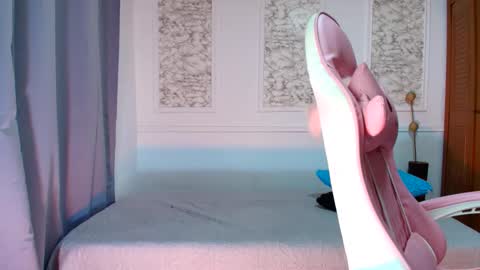 Danella Houston online show from 10-28-25, 11:51