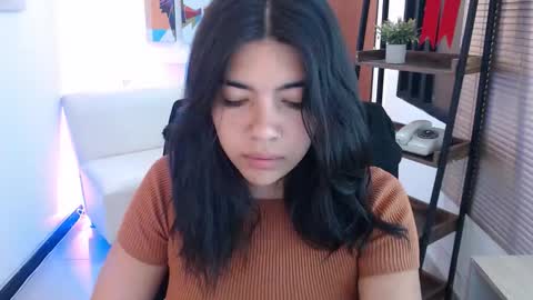 Veronica online show from 03-13-26, 11:39