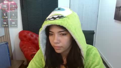 Veronica online show from 06-13-26, 10:35