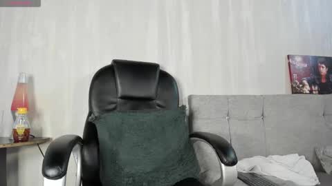 Snapshot of danger_smith chatting on 03-18-26, 09:18 danger smith online show from 03-18-26, 09:18
