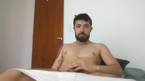 dani3l9905 online show from 11-11-25, 05:57