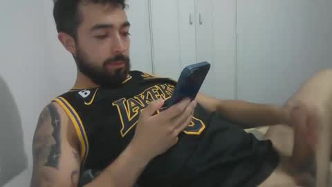 dani3l9905 online show from 02-12-26, 03:45