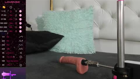 Snapshot of dani_ary chatting on 01-16-25, 05:44 DANI online show from 01-16-25, 05:44