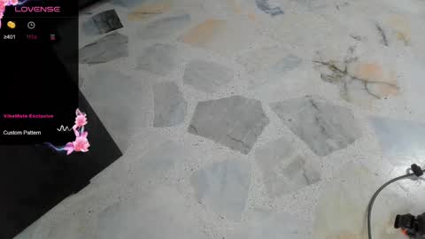 Snapshot of dani_ary chatting on 03-04-25, 02:42 DANI online show from 03-04-25, 02:42