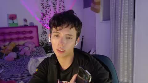 Snapshot of dani_dancer chatting on 06-12-26, 01:26 Dani Dancer online show from 06-12-26, 01:26