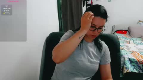 dani y jocelyn online show from 11-11-25, 07:14