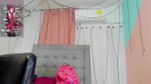 Snapshot of dani_lue chatting on 12-31-24, 11:20 dani_lue online show from 12-31-24, 11:20