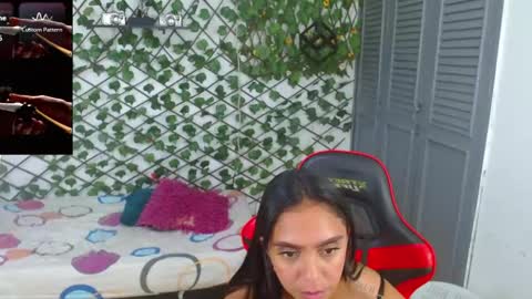 Snapshot of dani_lue chatting on 10-20-25, 06:25 dani_lue online show from 10-20-25, 06:25