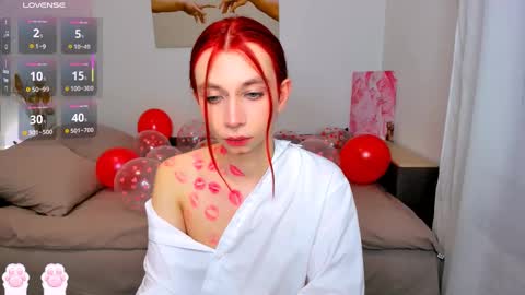 Snapshot of dani_mur chatting on 02-13-25, 08:34 Daniel online show from 02-13-25, 08:34