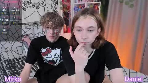 Snapshot of dani_mur chatting on 10-24-25, 09:00 Daniel online show from 10-24-25, 09:00