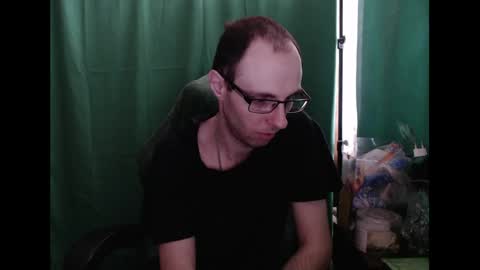 Snapshot of daniel9121 chatting on 04-15-26, 08:32 Daniel9121 online show from 04-15-26, 08:32